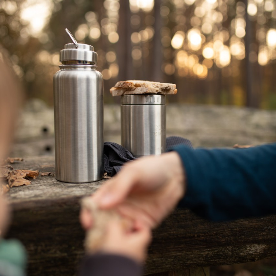 ECO Brotbox BO+ steht in der Natur