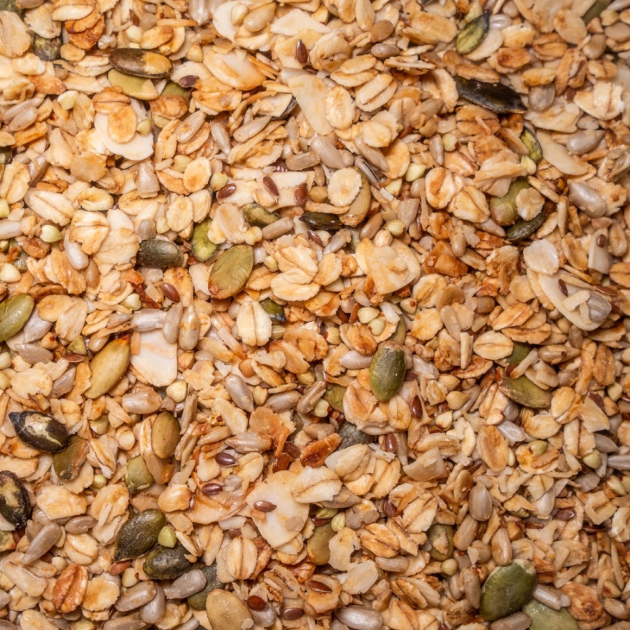 Birdie Kerne & Saaten Bio-Granola Müsli von Nahem