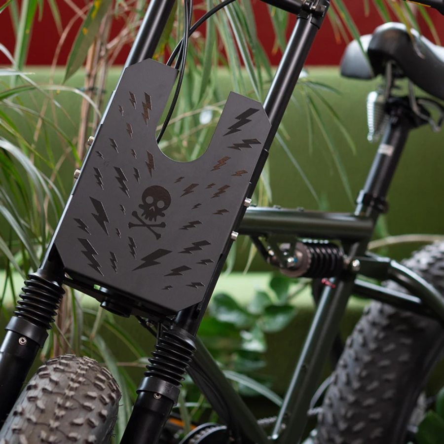 Reflexierende Sticker & Formen – Größe S. Motiv Totenkopf unterm Lenker