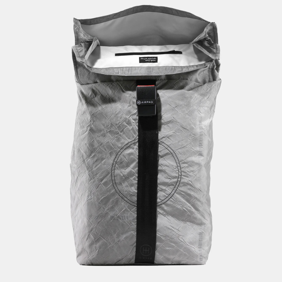 Rolltop Biq von airpaq – grau von vorne, geöffnet