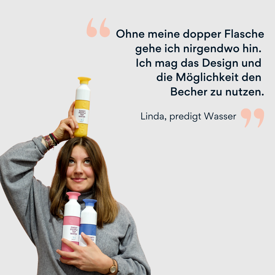 Bild von Linda, wie sie dopper Flaschen hält