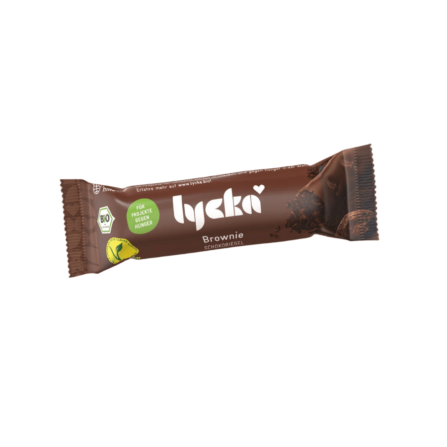Lycka Schokoriegel Brownie vor weißem Hintergrund
