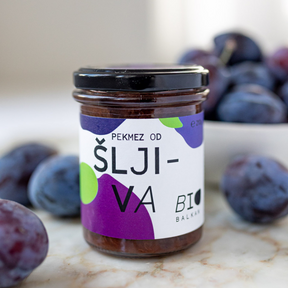 Sljiva von BioBalkan mit Pflaumen