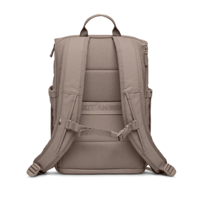 Serene Pack von Got Bag Monochrom Oyster von hinten