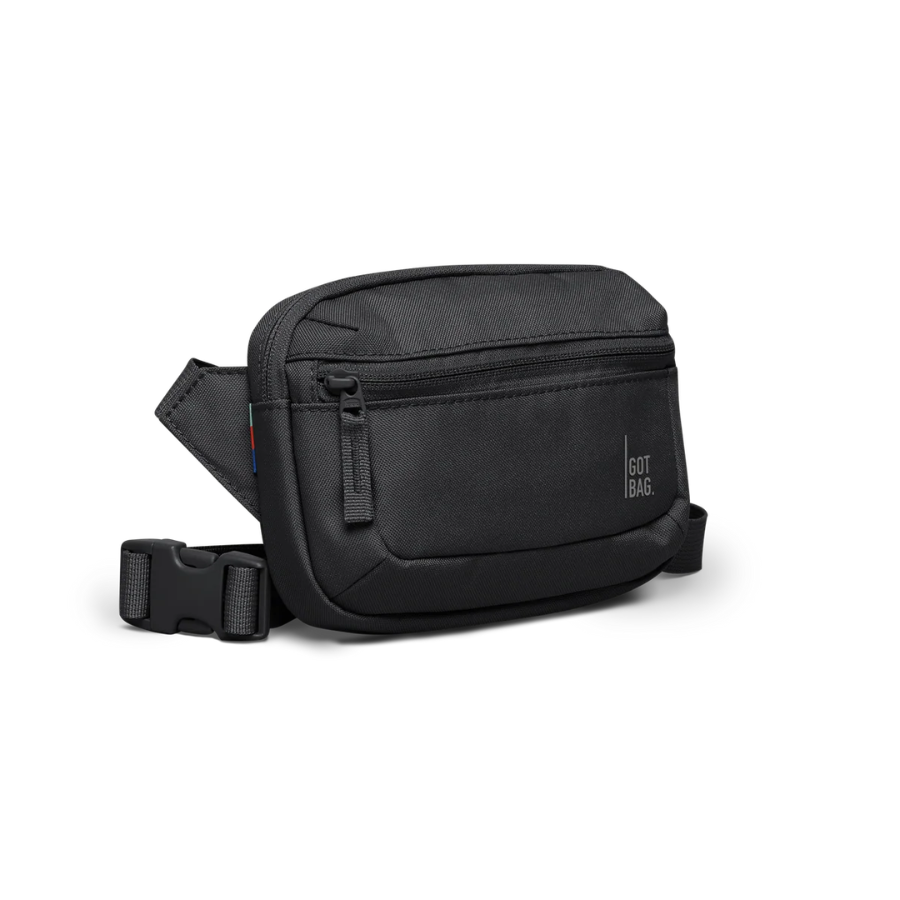 Sling Bag Small von Got Bag in schwarz von der Seite