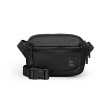 Sling Bag Small von Got Bag in schwarz von vorne