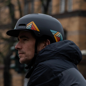 Reflexierende Sticker & Formen – Größe M. Motiv Delta am Helm
