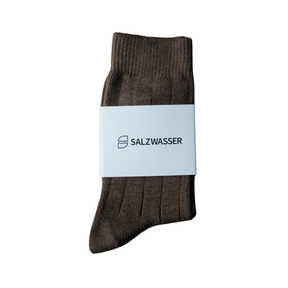 Stricksocken von Salzwasser in Braun 