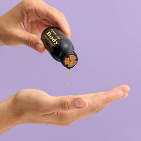 Körperöl Body Oil in Benutzung