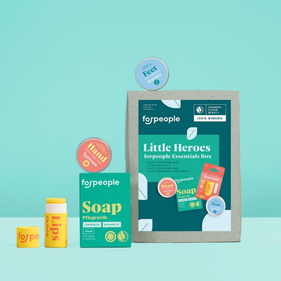 Geschenk Set – Little Heros von forpeople, grüner Hintergrund