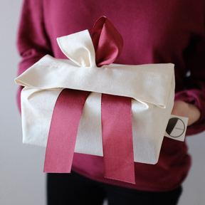 Geschenkverpackung aus Stoff (verschied. Farben)