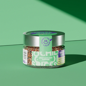Gewürzmischung – Spicy Avocado Mix von SOCHILI, grüner Hintergund