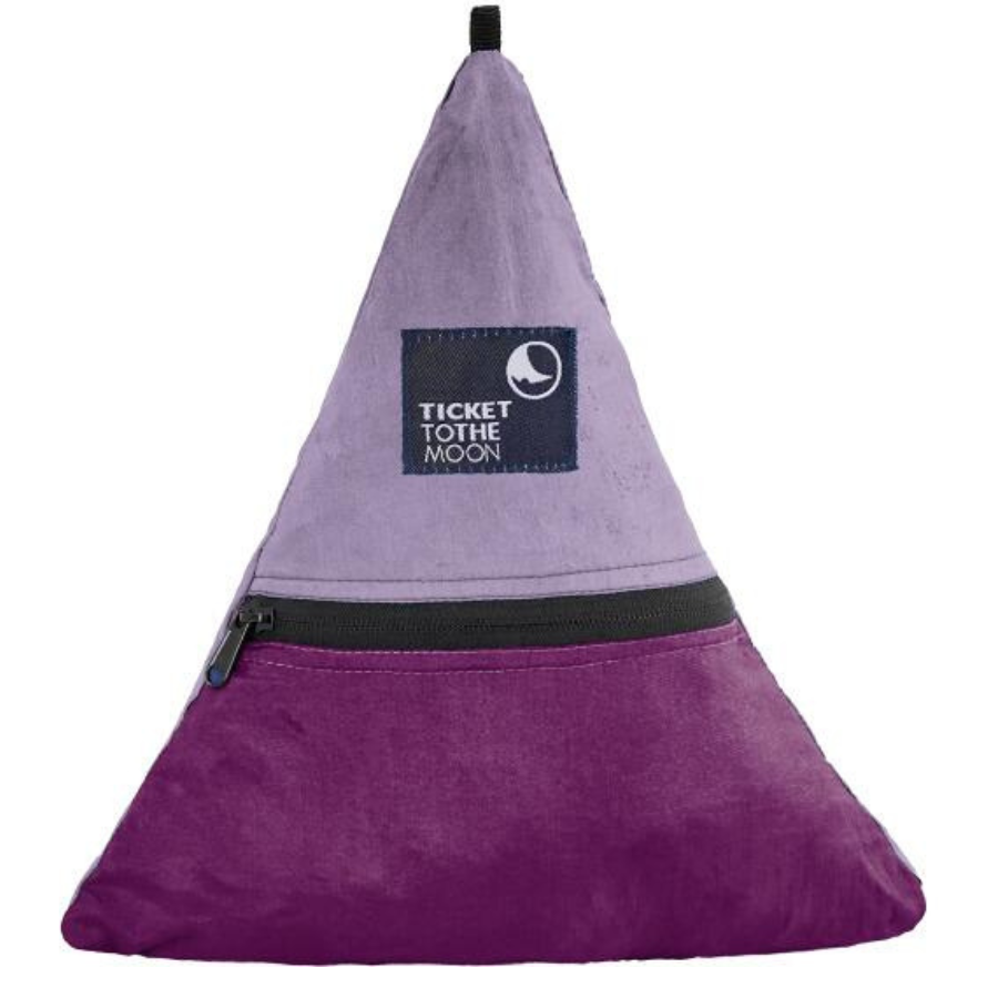 Ticket to the Moon – Reise Decke (Travel Blanket) zusammengepackt in der Farbe Plum-Lavender