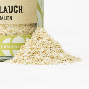 Italienischer Knoblauch von SoulSpice im Glas mit Häufchen