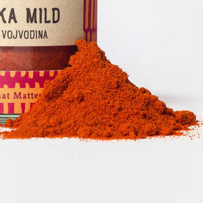 Milde Paprika Gewürzhäufchen