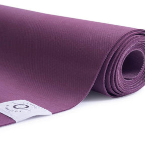 Southern Shores Travel Mat in der Farbe Pflaume - leicht ausgerollt