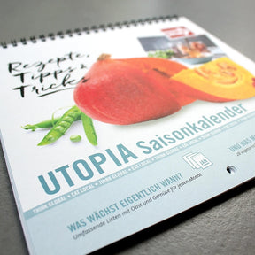 Utopia Wandkalender Cover, zusammengeklappt, leicht schräge Ansicht