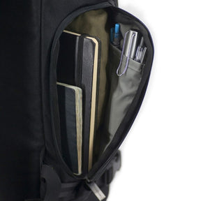 Ethnotek Rucksack Raja Lite Ecopack von der Seite, Nahaufnahme