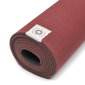 Rote Ocean Mat von der Seite